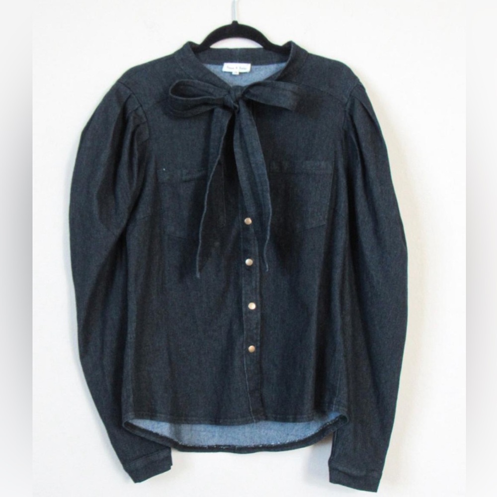 NWT Aaron and Amber denim top size M